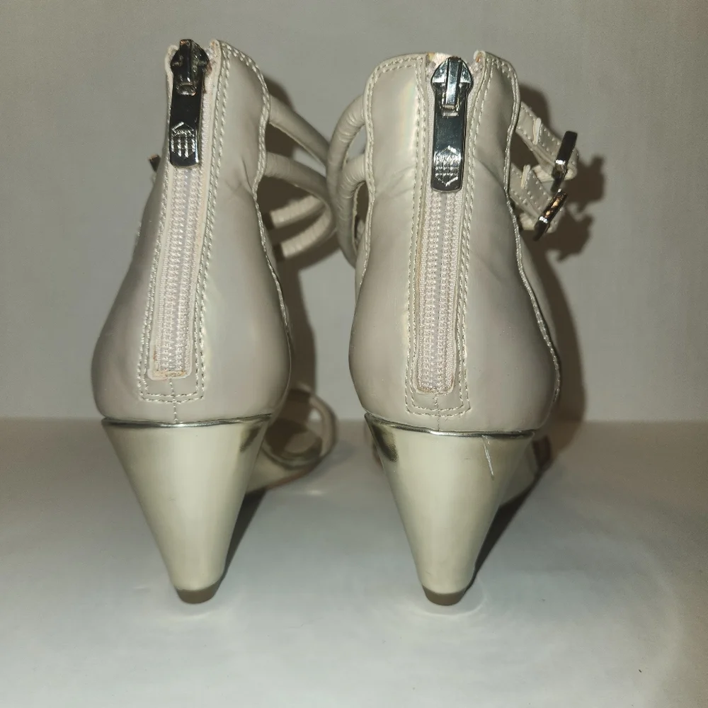 Vince Camuto Metallic Iridescent Gold Beige Leather Wedge Heeled Sandals 8 EUC